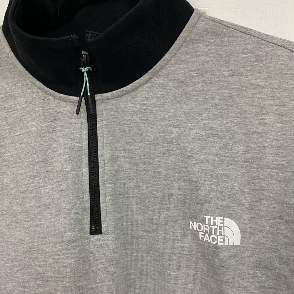 The North Face Women's Zip-Up Gray and Black Sweater - Picture 2 of 11